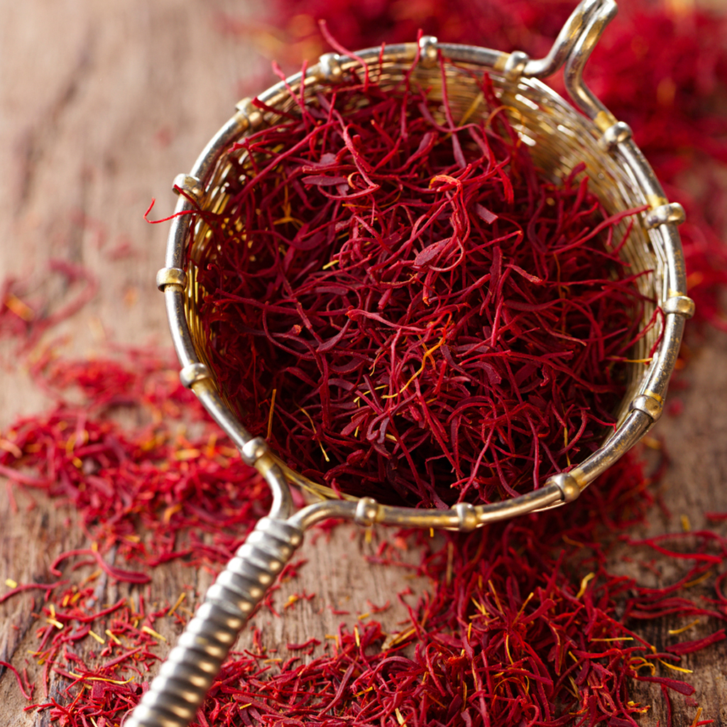 Thị trường Saffron xách tay: Loạn giá, chất lượng mập mờ